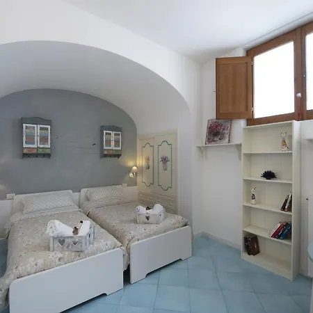 House In The Center At 250Mt From The Beach With A Private Parking Praiano Exterior photo
