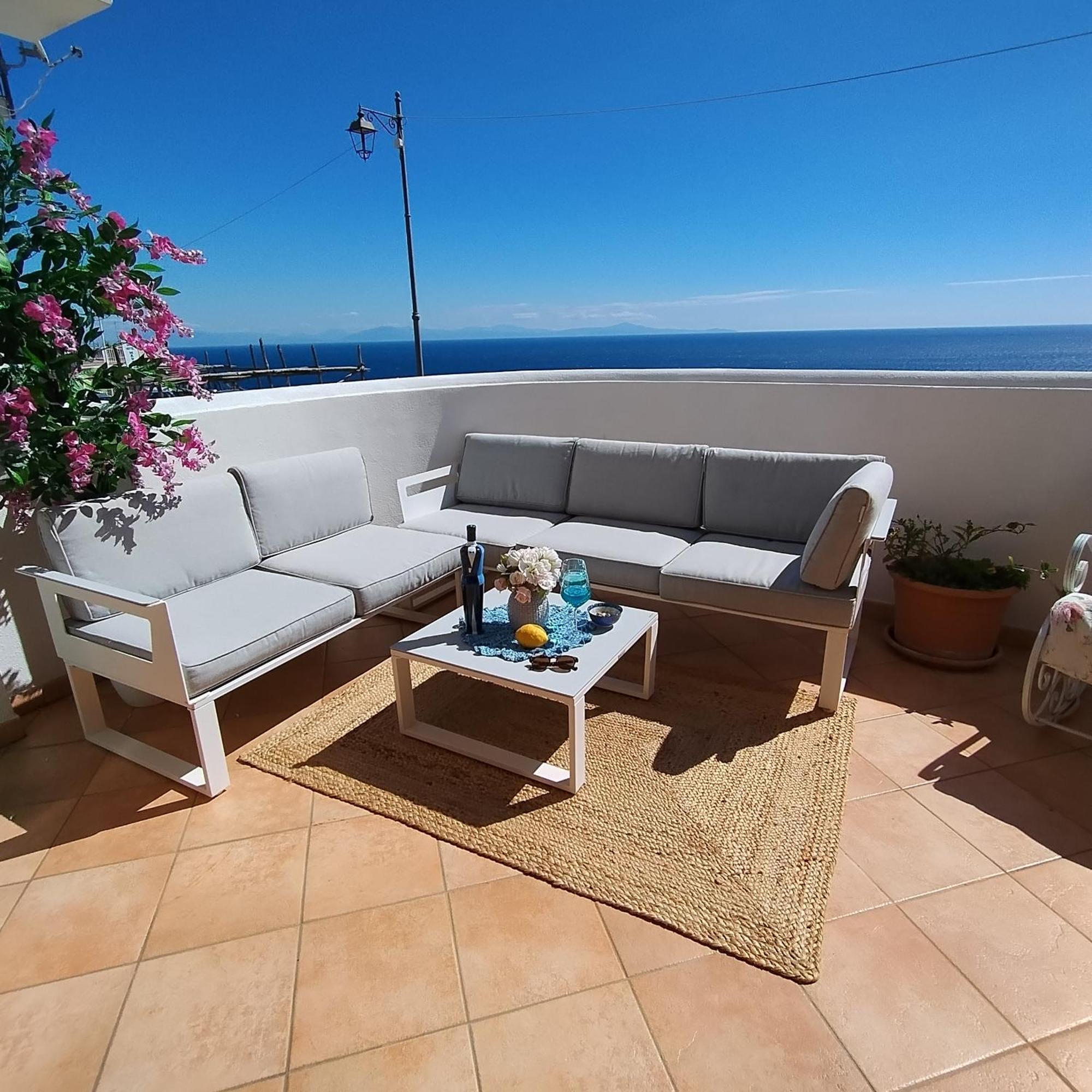House In The Center At 250mt From The With A Private Parking Holiday home Praiano