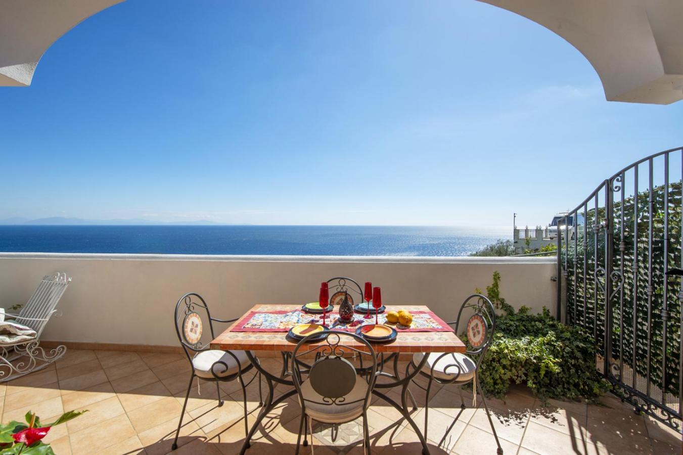 House In The Center At 250mt From The With A Private Parking Holiday home Praiano